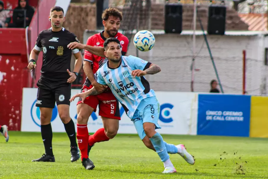 Deportivo Maip� vs Racing de Cba