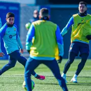 Se fue al Barcelona con 18 años, pasó por las juveniles de Italia y fue ofrecido a Godoy Cruz