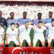 Quién es el técnico argentino que fue presentado en el Sevilla