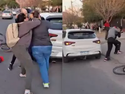 Violenta pelea callejera en San Luis.