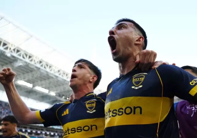 Battaglia, autor de 2-0 parcial de Boca, que finaliz� en 2-2.