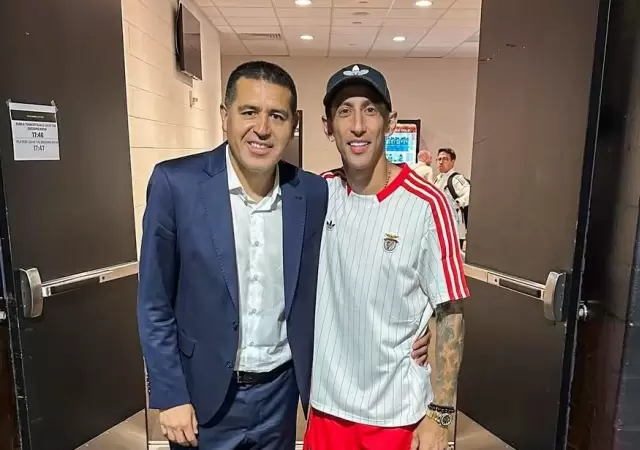 El presidente de Boca Juan Rom�n Riquelme se reencontr� con �ngel Di Mar�a luego del partido entre Boca y Benfica/ Fuente: TyC Sports