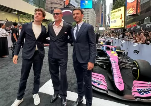 El piloto argentino se rob� todas las miradas con su estilo juvenil y el cari�o del p�blico presente.