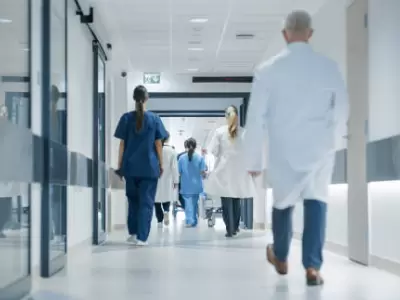 Hospitales.