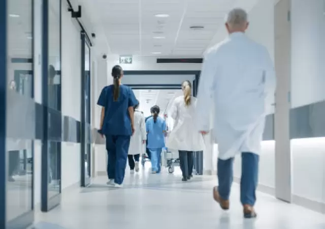 Hospitales.