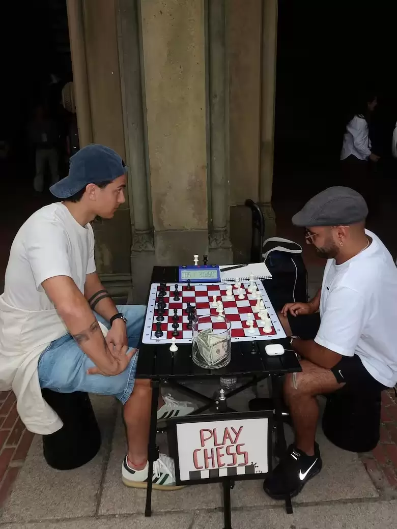 Dybala Ajedrez