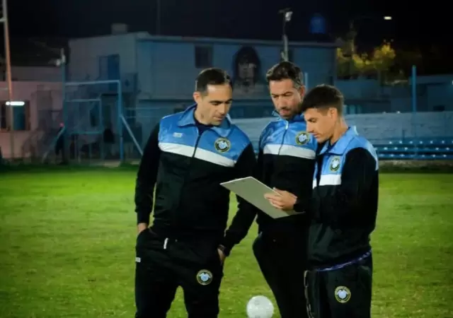 Bazzali comanda esta selecci�n provincial con jugadores de la Liga Mendocina.