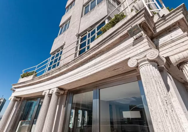 El emblemtico piso 14 se ofrece a US$ 2,6 millones.