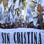 "No me dejan ni salir al balc�n": CFK habl� desde su arresto domiciliario