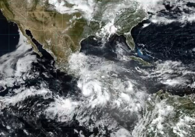 Erick aument� de categor�a y a diferencia de su predecesor, B�rbara, ingresar� m�s adentro del territorio mexicano.