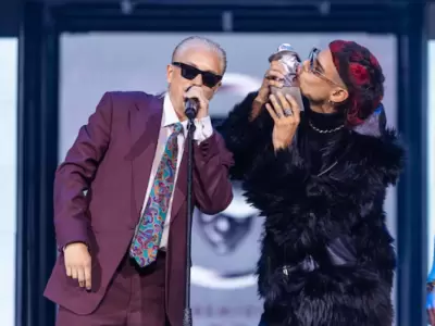 CA7RIEL y Paco Amoroso ganaron el Gardel de Oro y el galard�n al Mejor �lbum del A�o.