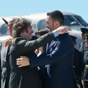 Tras el elogio de Milei a la "s�per estrella" Petri, �avanza una alianza en Mendoza?