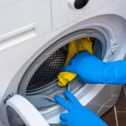 El ingrediente de cocina que elimina el moho de la goma de la lavadora en minutos