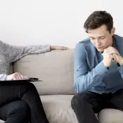 �Es normal encari�arse con el psic�logo? La mirada profesional