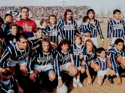 El equipo de Godoy Cruz de 1994 y un ascenso inolvidable