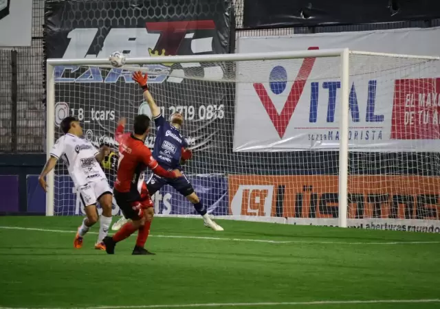Maip� rescat� un punto ante Quilmes en un duelo repleto de emociones y goles de c�rner