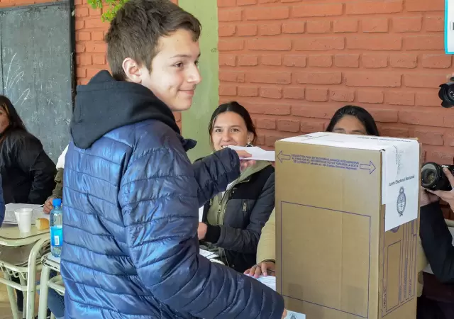 La esperanza se renueva en cada turno electoral        /