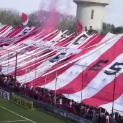 Brutal ataque a un camar�grafo antes del partido del Atl�tico Club San Mart�n