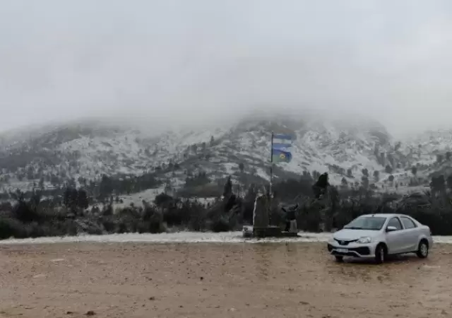 El inicio del invierno qued� registrado este fin de semana con las fuertes nevadas registradas en Sierra de la Ventana y Pu�n.
