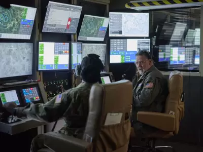Una operaci�n encubierta de Fuerzas Especiales en el sur de Filipinas se convierte en una brutal batalla de supervivencia.