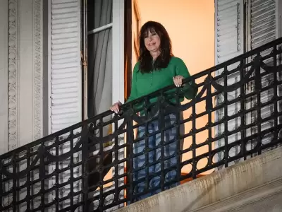 Cristina en el balc�n.