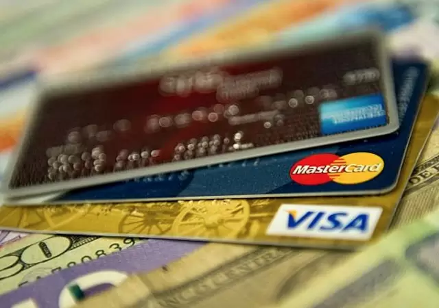 La tarjeta carg� como "consumo verificado" una compra que la clienta hab�a denunciado como fraudulenta.