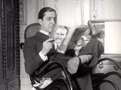 A la edad de 44 a�os muri� Carlos Gardel.