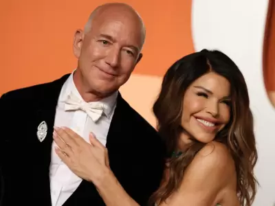 La conexi�n secreta entre Bezos y S�nchez que termin� en amor y una boda millonaria en Europa.