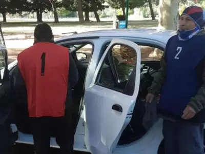 Los lavacoches del Parque recuperaron su trabajo.