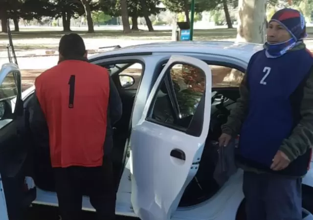 Los lavacoches del Parque recuperaron su trabajo.