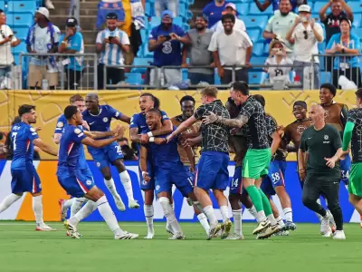 Chelsea aplasta a Benfica 4-1 y sigue en el Mundial de Clubes 2025