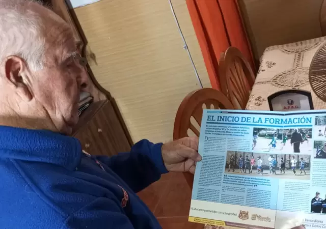 Jon�s Cortez y una entrevista en la revista del club