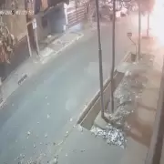 Video: as� fue como explot� un garaje en Godoy Cruz y se incendi� un hogar