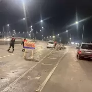 El hielo en la calzada caus� un choque m�ltiple entre siete autos en Godoy Cruz