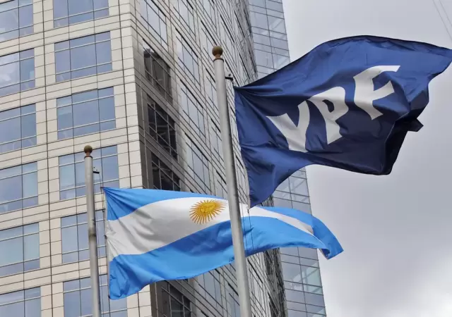 La jueza orden� entregar acciones de YPF