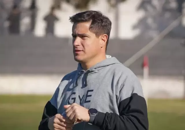 Medr�n analiz� la derrota ante el Rojo de Avellaneda.