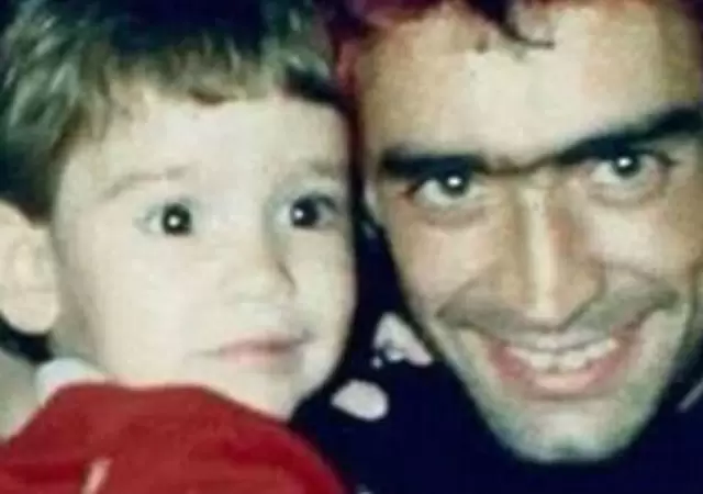 Ramiro de ni�o junto a Rodrigo, su pap�