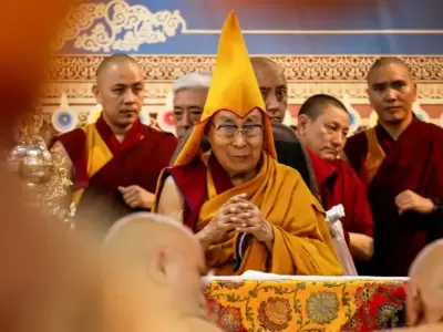 El Oc�ano de Sabidur�a, como dice su t�tulo, debe pensar en la 15 reencarnaci�n para liderar el reclamo por la libertad tibetana.