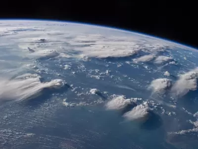 Nubes en disminuci�n.