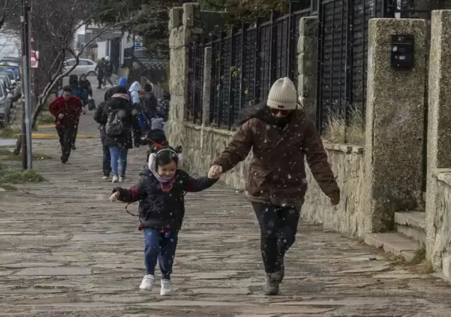 Por la ola polar, siete provincias suspendieron las clases.