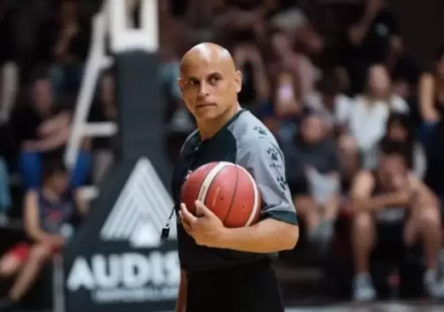 Ariel Rosas, embajador mendocino en las finales de la Liga Nacional.