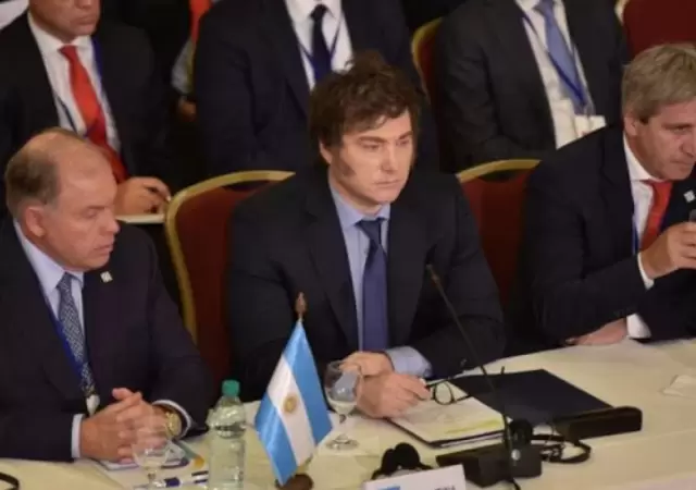Los ministros de exteriores y econom�a son la punta de lanza de Milei para garantizar un documento del bloque m�s af�n a sus ideas.