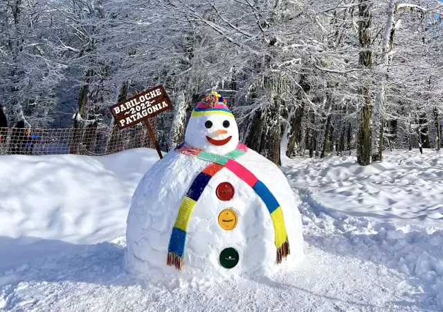 Entre la playa y la nieve, se dividen los turistas argentinos este receso invernal.