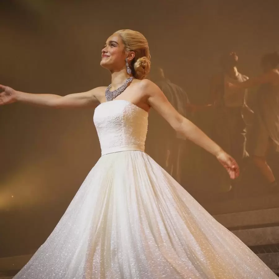 Rachel Zegler transforma el West End con su versi�n de Evita.