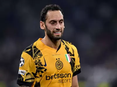 El Turco Calhanoglu le contest� a Lautaro