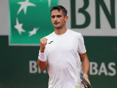 Mariano Navone afuera de Wimbledon