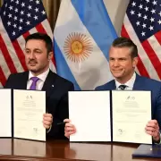 Petri firmó un acuerdo con el jefe del Pentágono para modernizar las Fuerzas