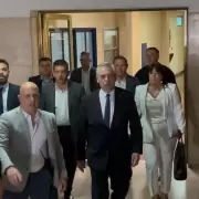 Alberto Fern�ndez ampl�a en Comodoro Py una indagatoria por la causa seguros