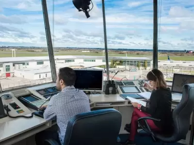 Controladores a�reos.
