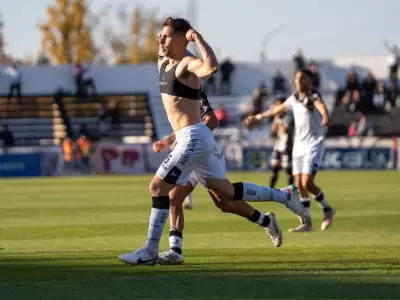 Gimnasia gan� y es escolta.